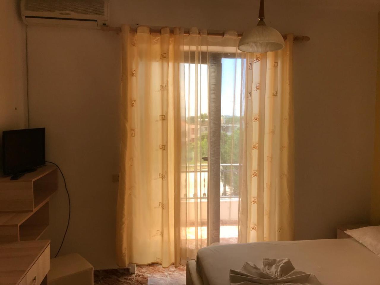 Hotel President 格勒姆 外观 照片